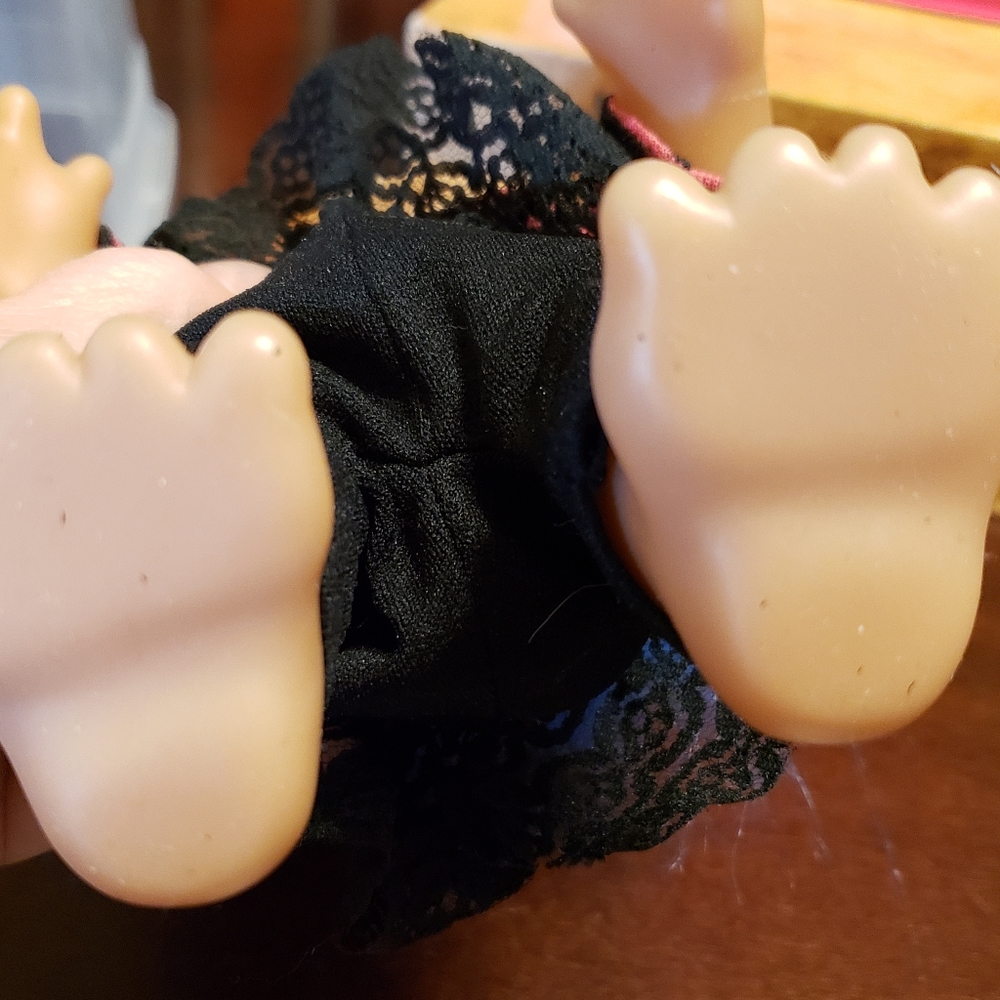 This troll doll can move  So to for Easter - Picture 2 of 12